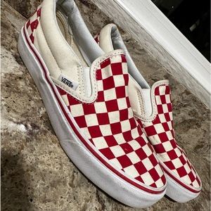 Women’s vans slip on red and white checker size 7 excellent condition